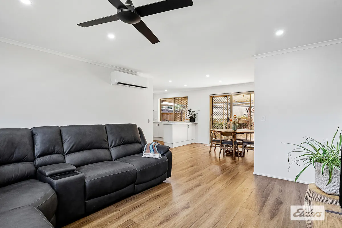 2/2 Lamington Way — photo 7 of 20