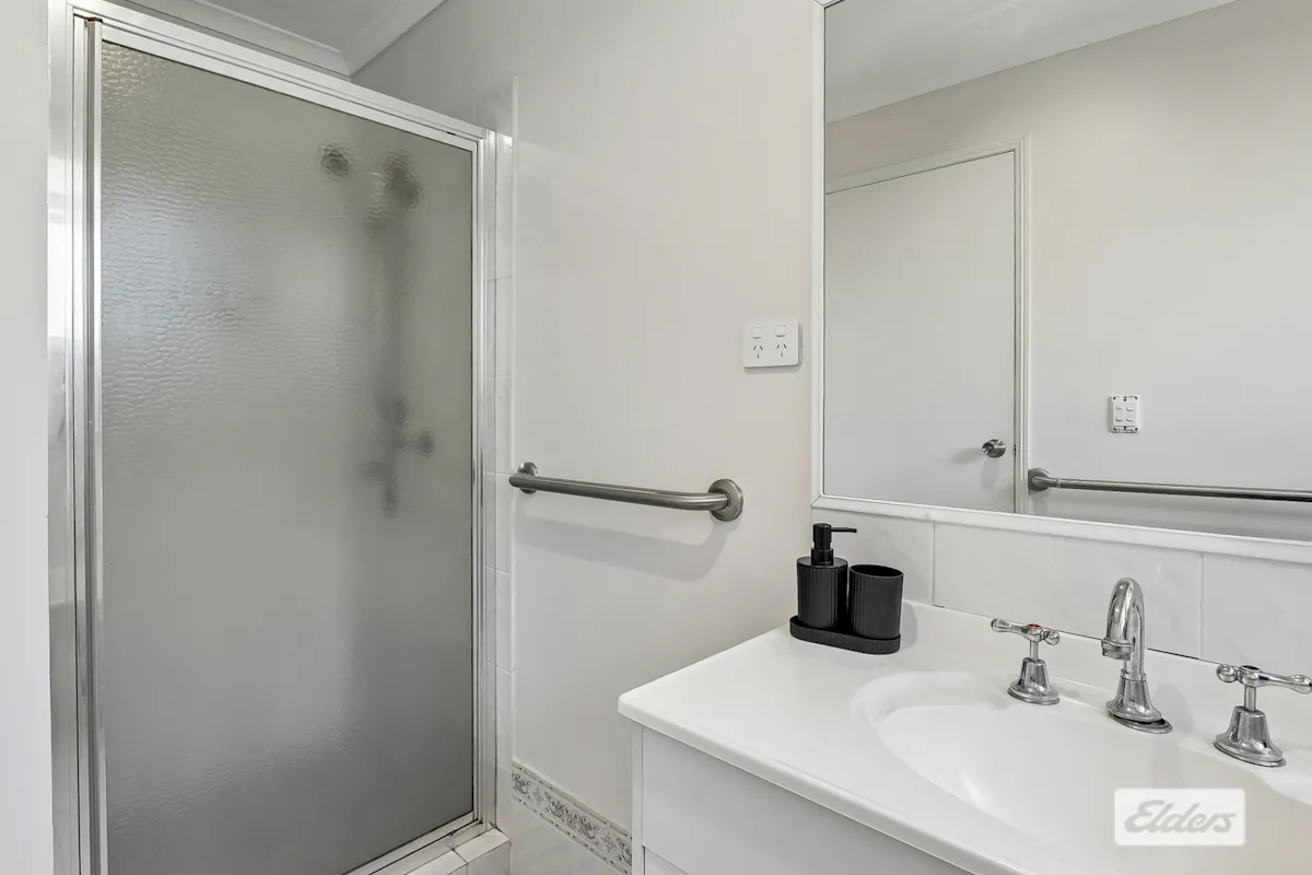 2/2 Lamington Way — photo 13 of 20