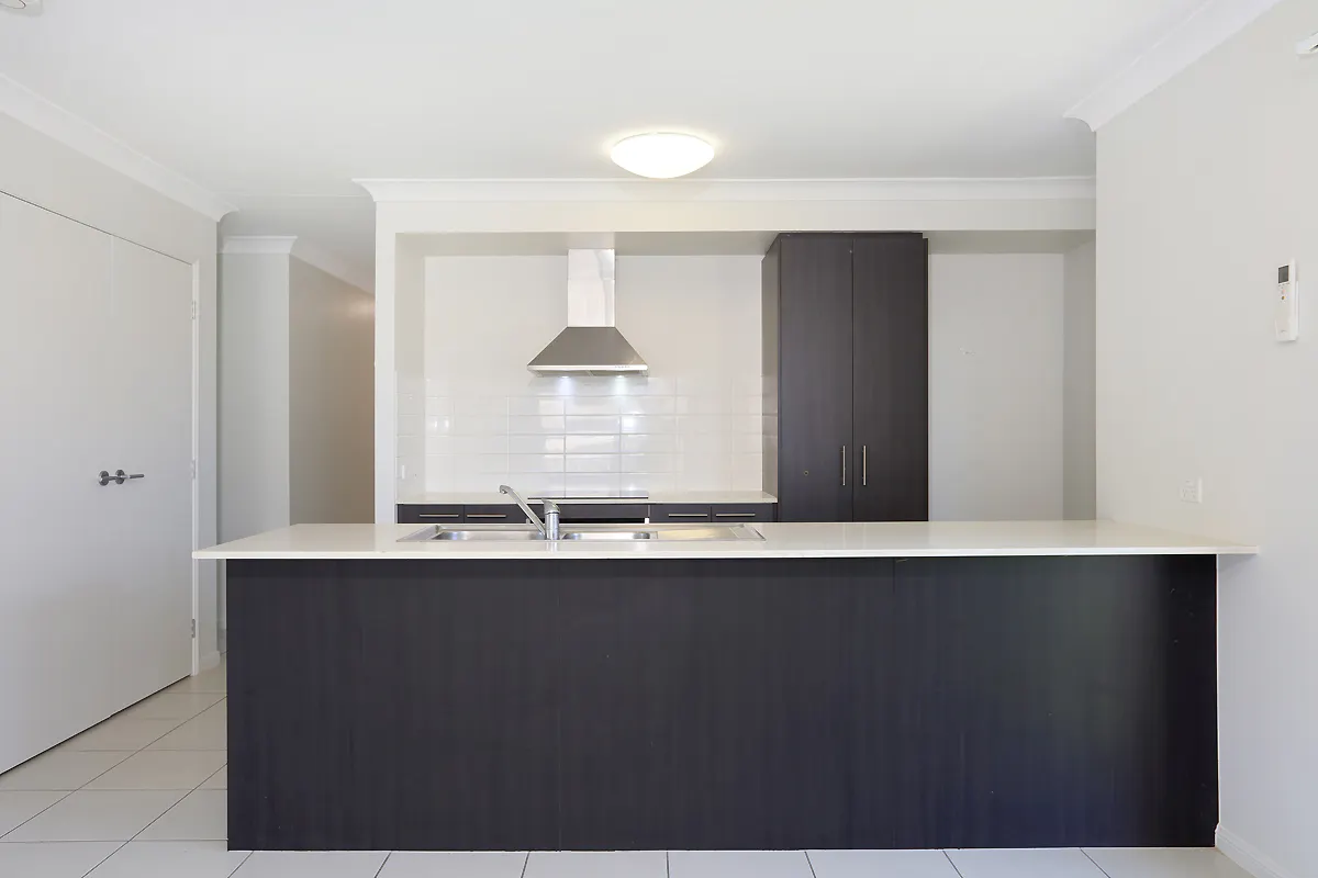 44 Oakbank Terrace — photo 2 of 26