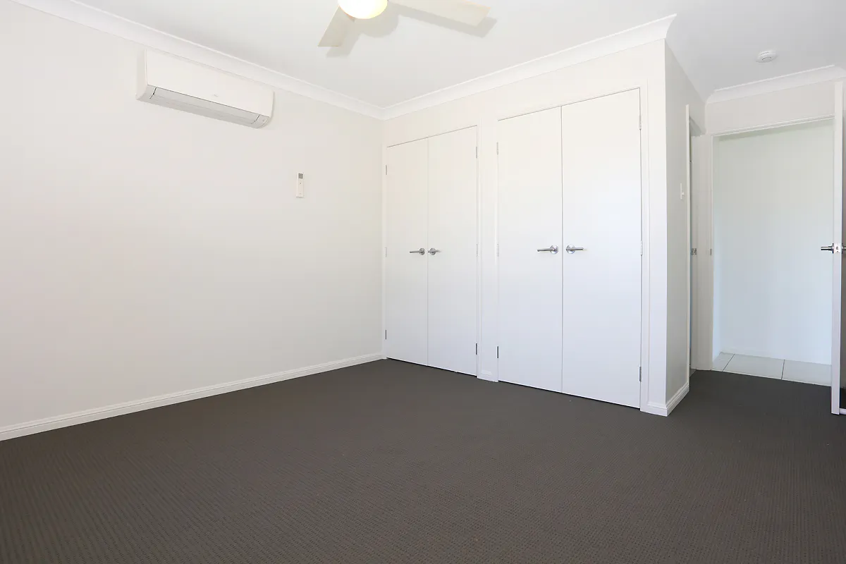 44 Oakbank Terrace — photo 10 of 26