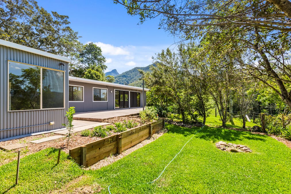 15 Tarcoola Lane, Uki, NSW, 2484 - Image 1