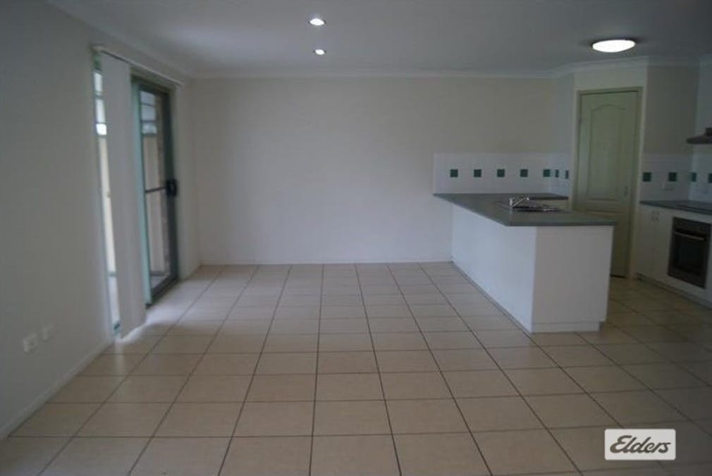 1/7 Luscombe Street, Chinchilla, QLD, 4413 - Image 2