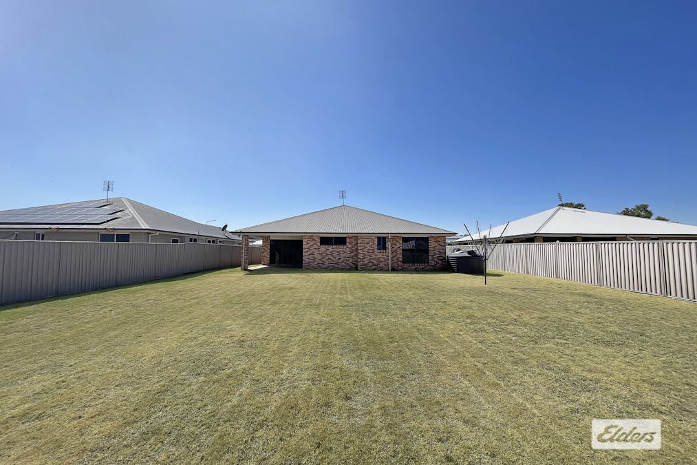 27 Bishop Drive, Miles, QLD, 4415 - Image 9