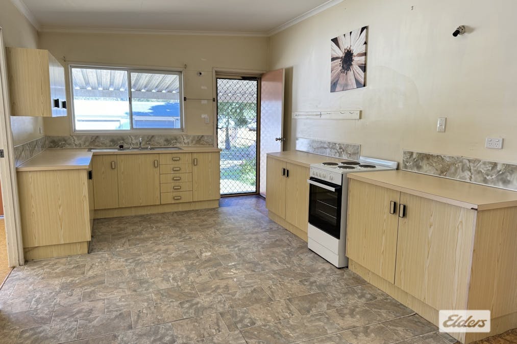 24 Middle Street, Chinchilla, QLD, 4413 - Image 4