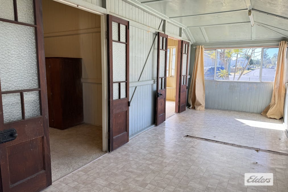 24 Middle Street, Chinchilla, QLD, 4413 - Image 11