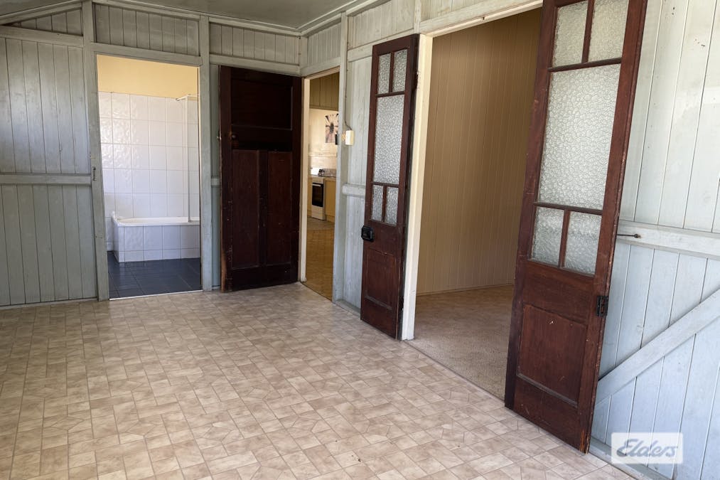 24 Middle Street, Chinchilla, QLD, 4413 - Image 10