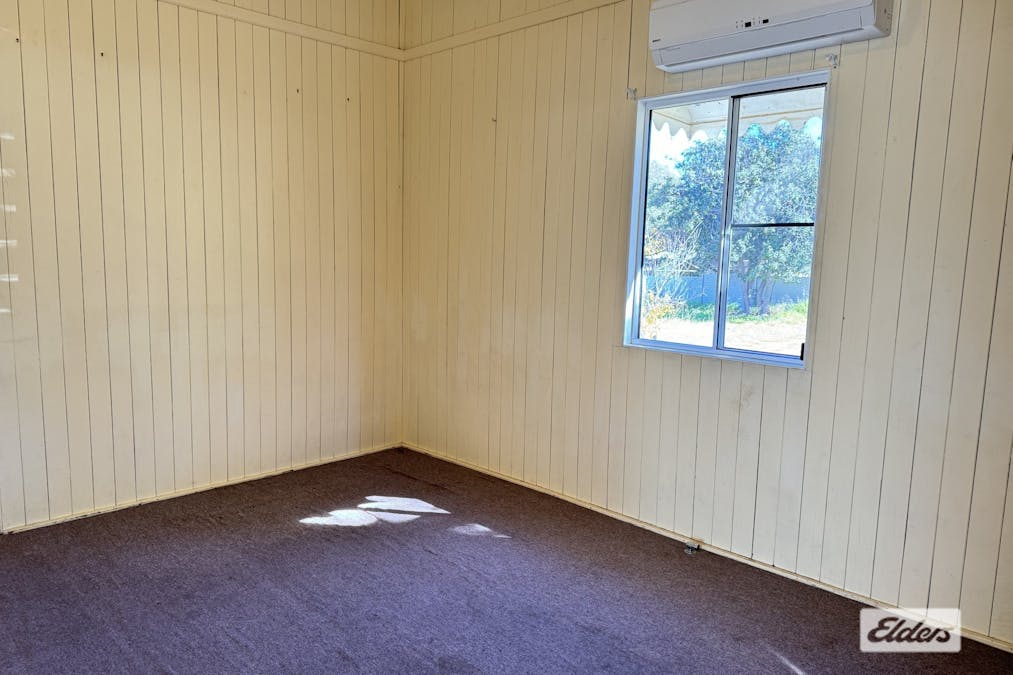24 Middle Street, Chinchilla, QLD, 4413 - Image 9