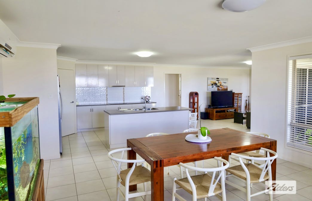 16 Vowles Street, Miles, QLD, 4415 - Image 4