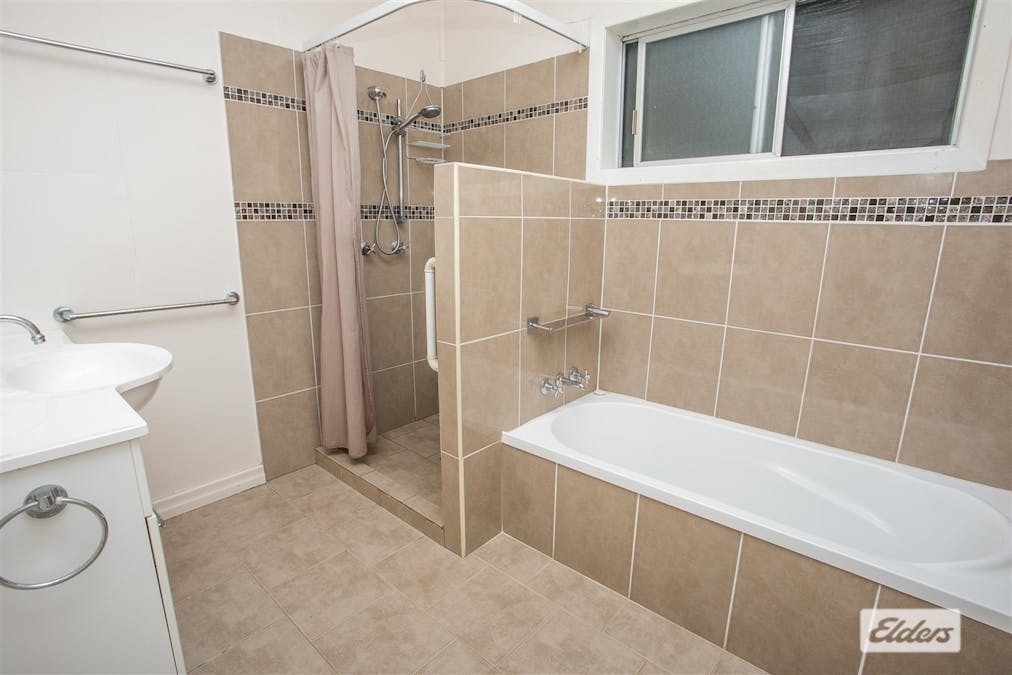 6  Crescent Avenue, Chinchilla, QLD, 4413 - Image 13