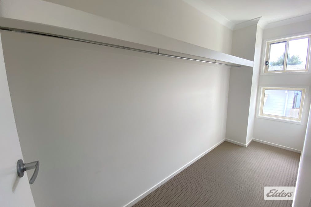 1&2/70  Marian Street, Miles, QLD, 4415 - Image 12