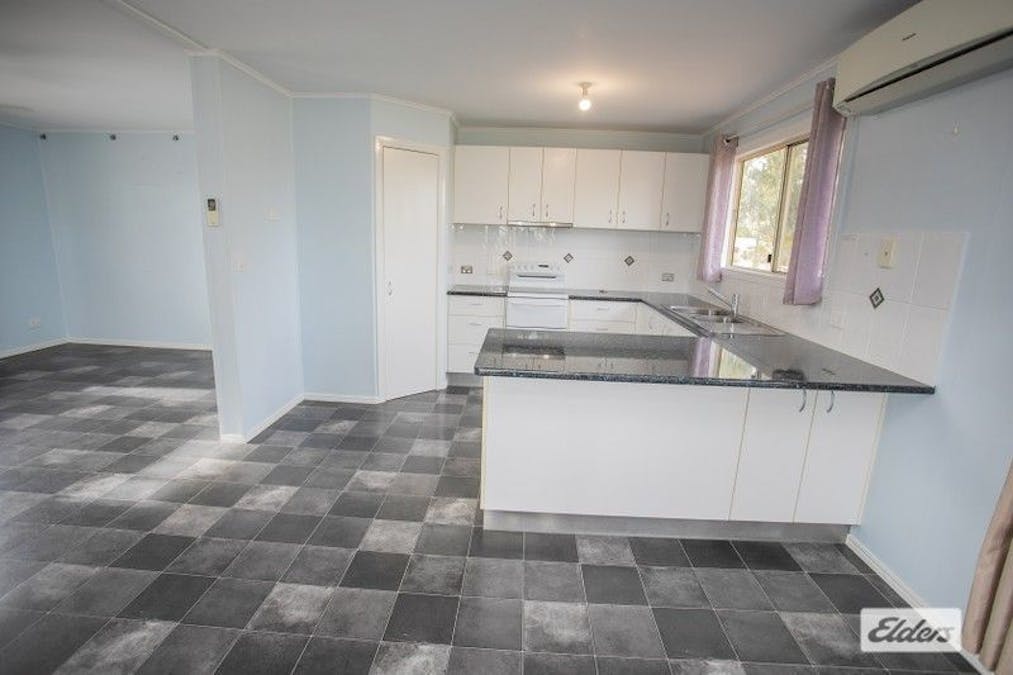 25-27 Forrest Street, Chinchilla, QLD, 4413 - Image 5