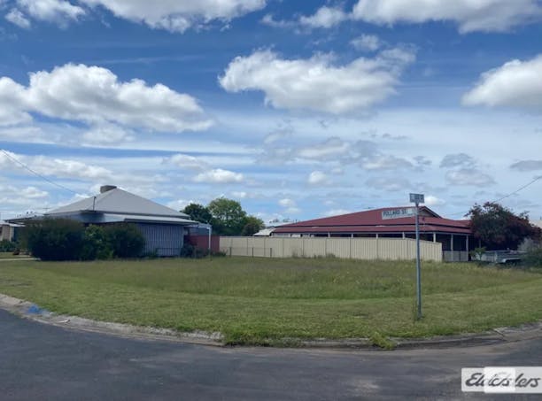 16 Lee Street, Miles, QLD, 4415 - Image 1
