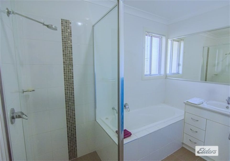 1&2/24 Lee Street, Miles, QLD, 4415 - Image 8