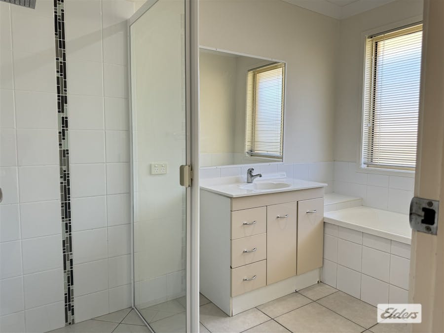 10  Cameron Street, Chinchilla, QLD, 4413 - Image 11