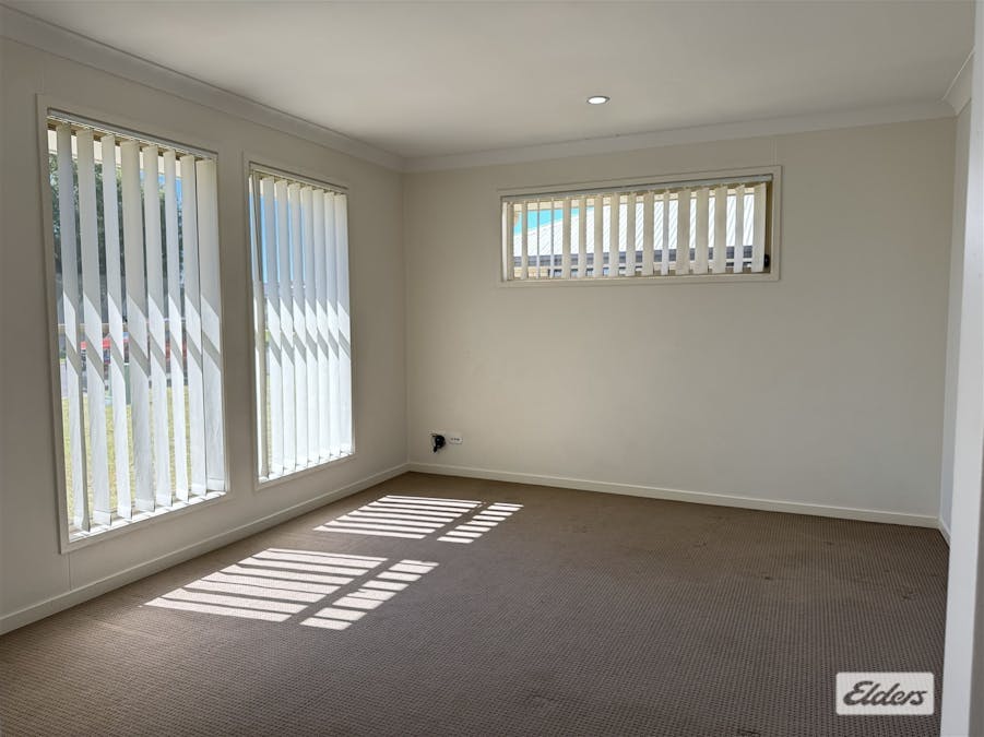 10  Cameron Street, Chinchilla, QLD, 4413 - Image 5