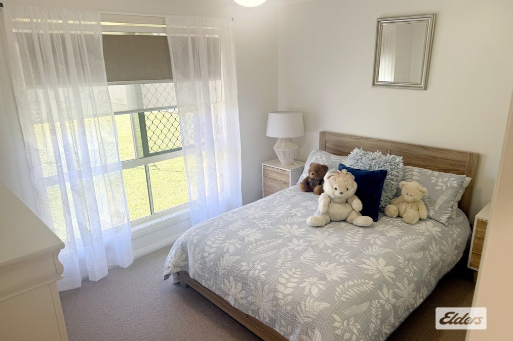 30  Bishop Drive, Miles, QLD, 4415 - Image 10