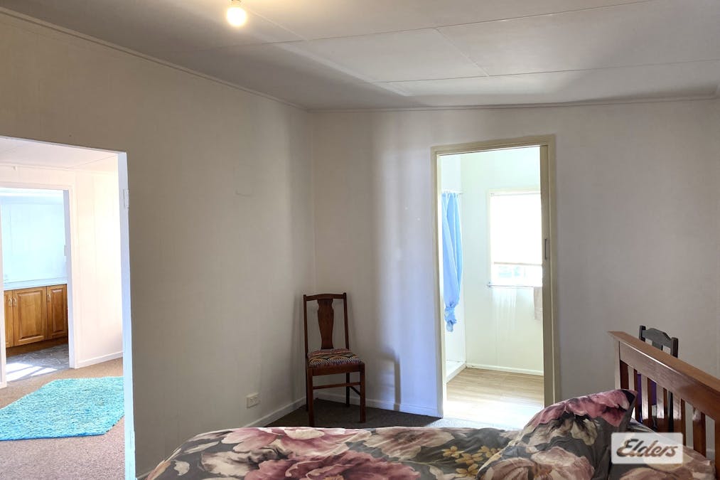 32 Wallen Street, Miles, QLD, 4415 - Image 5