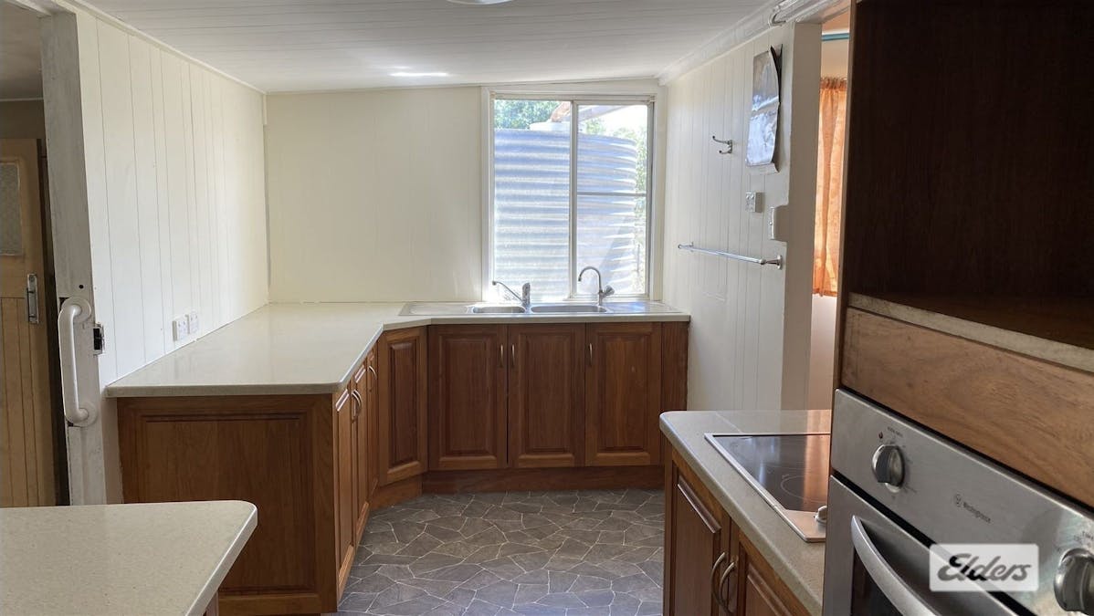 32 Wallen Street, Miles, QLD, 4415 - Image 3