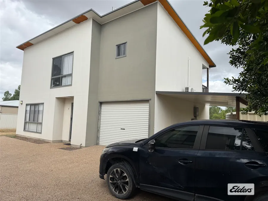 5/6 Holland Street, Chinchilla, QLD, 4413 - Image 1