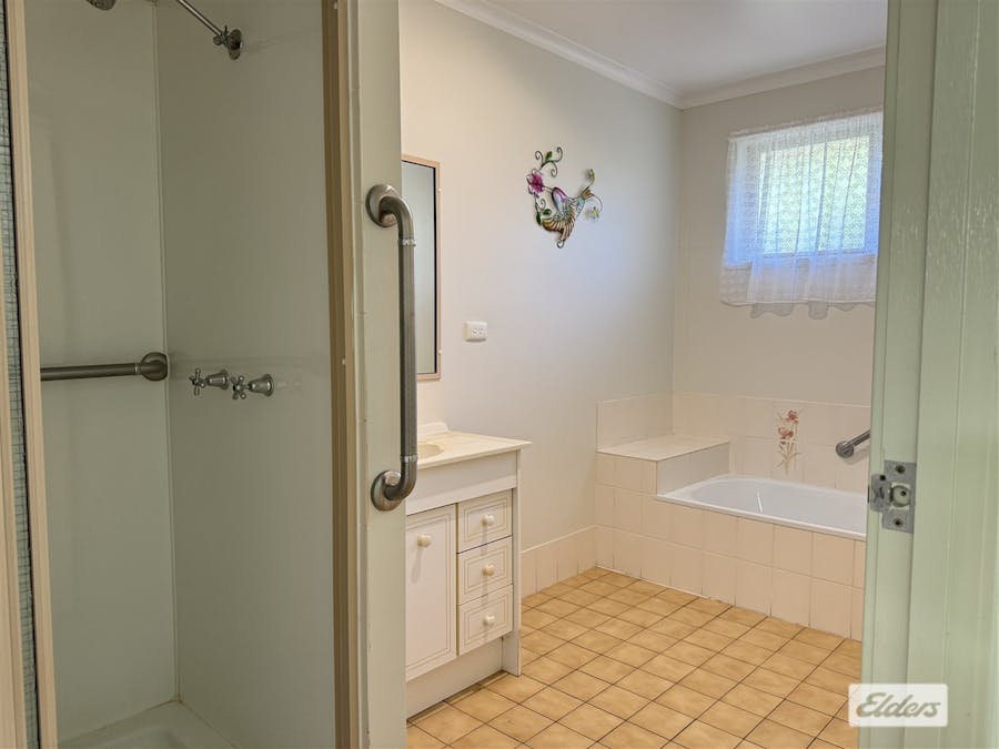 23 Holland Street, Chinchilla, QLD, 4413 - Image 8