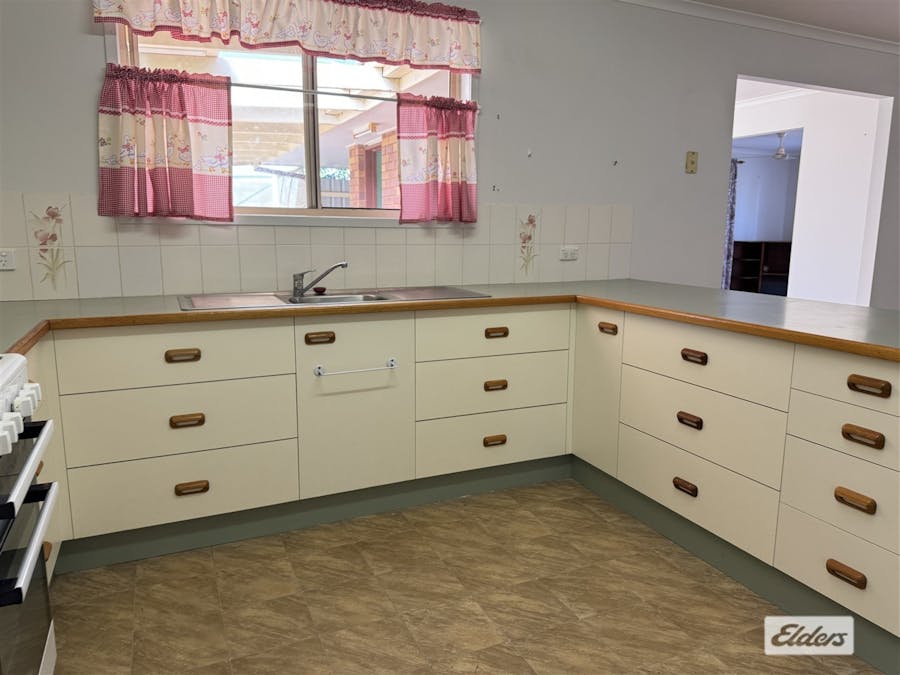 23 Holland Street, Chinchilla, QLD, 4413 - Image 3