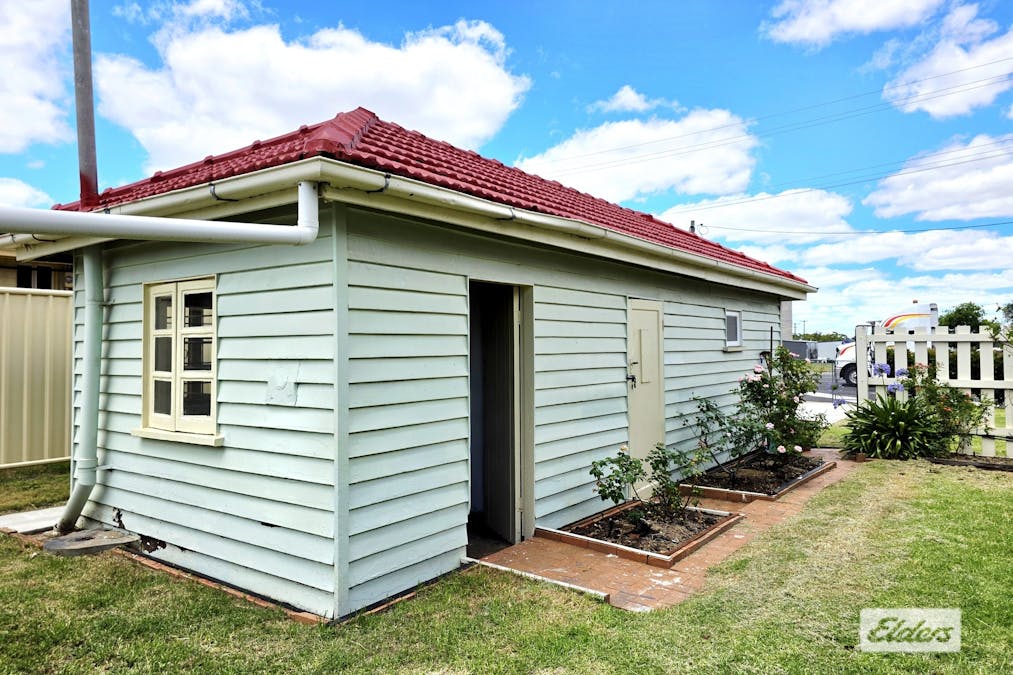 93 Murilla Street, Miles, QLD, 4415 - Image 19