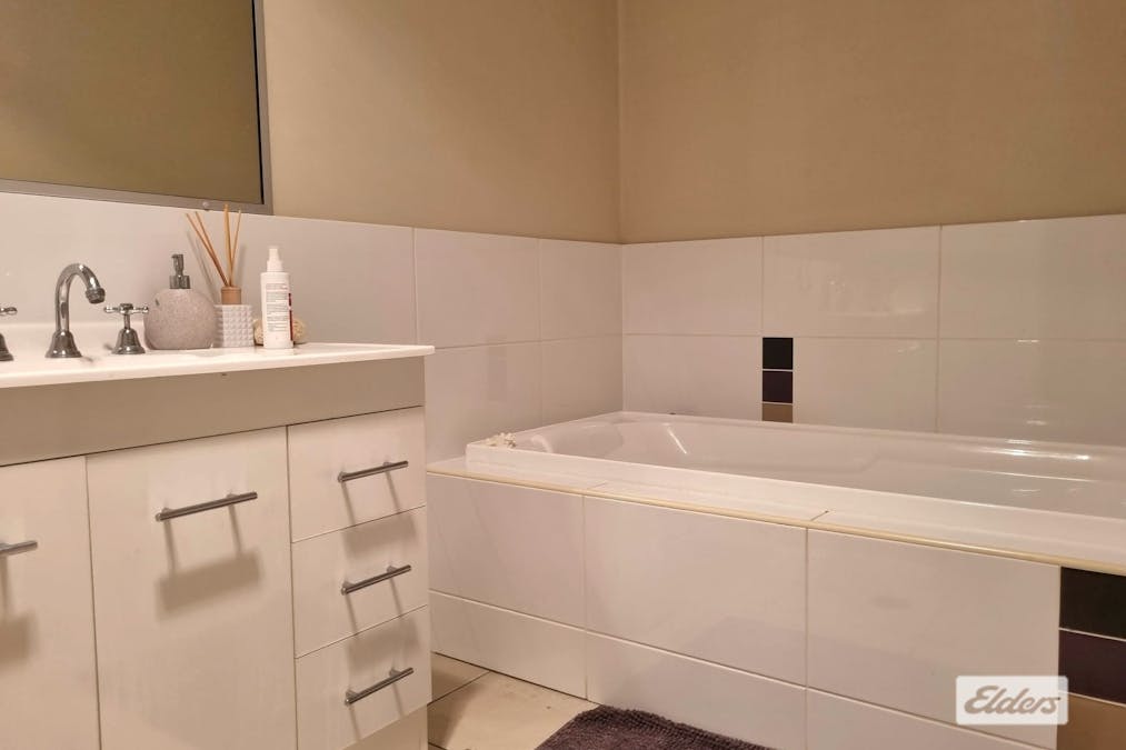 1&2/105 Zeller Street, Chinchilla, QLD, 4413 - Image 19