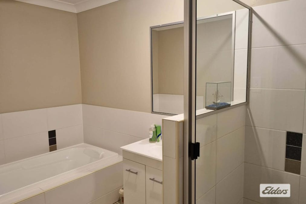 1&2/105 Zeller Street, Chinchilla, QLD, 4413 - Image 20