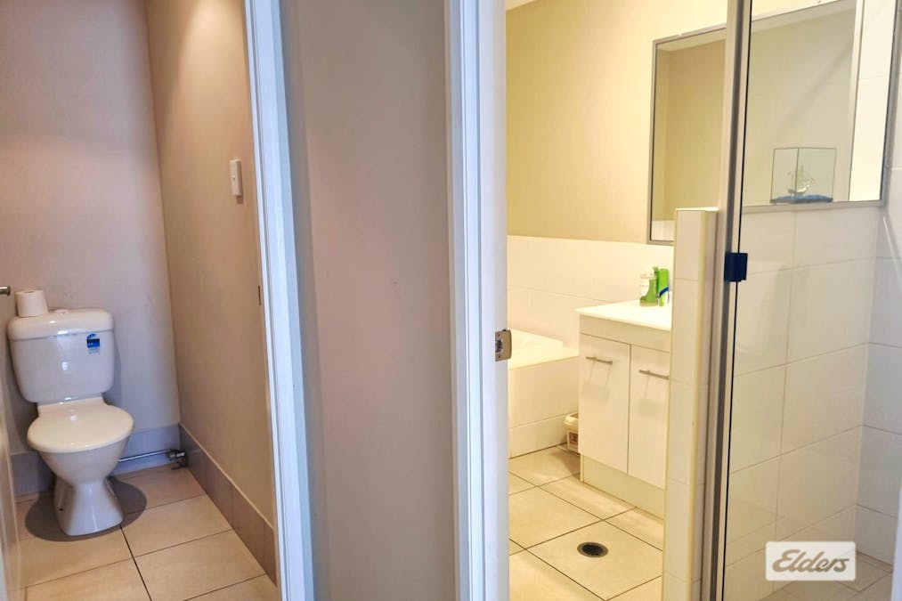 1&2/105 Zeller Street, Chinchilla, QLD, 4413 - Image 8