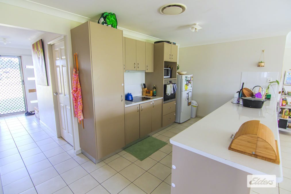 12 Vowles Street, Miles, QLD, 4415 - Image 5
