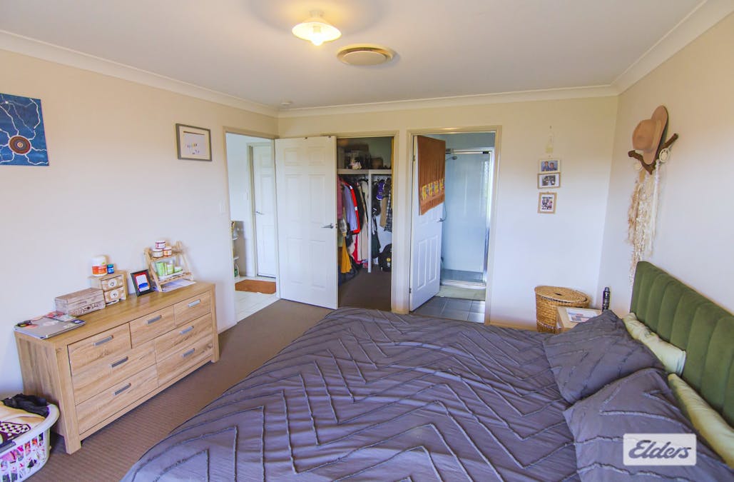 12 Vowles Street, Miles, QLD, 4415 - Image 10