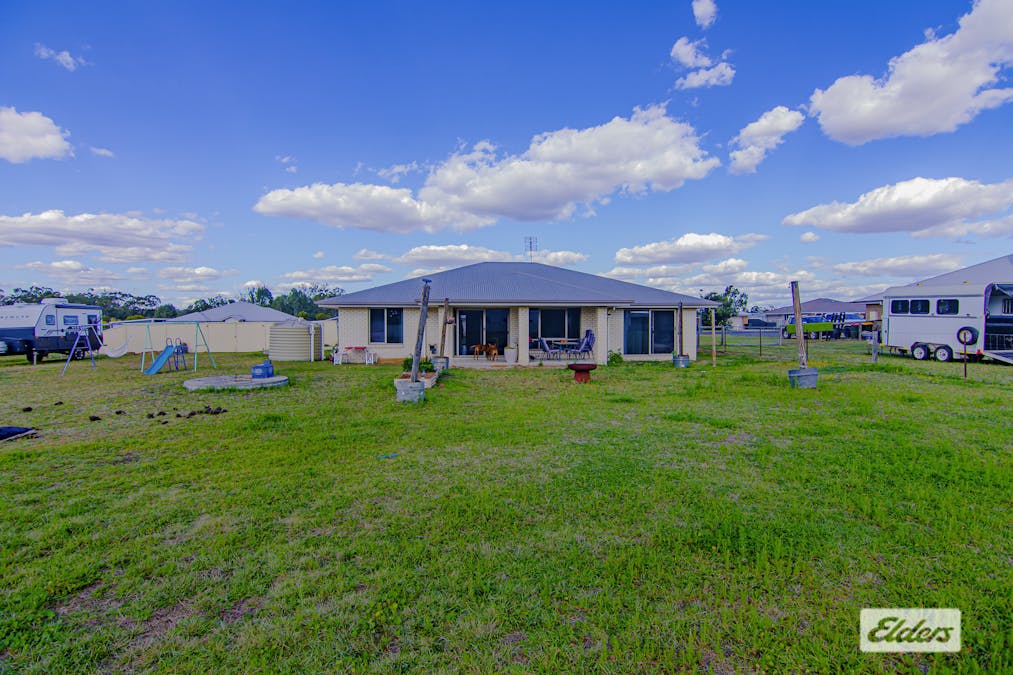 12 Vowles Street, Miles, QLD, 4415 - Image 19