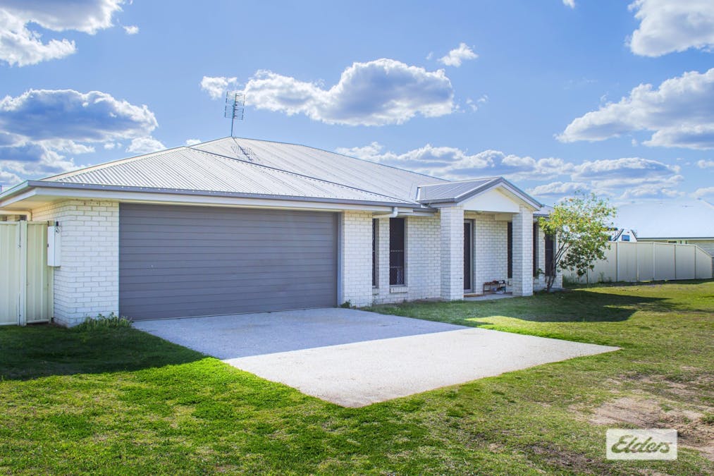 12 Vowles Street, Miles, QLD, 4415 - Image 2