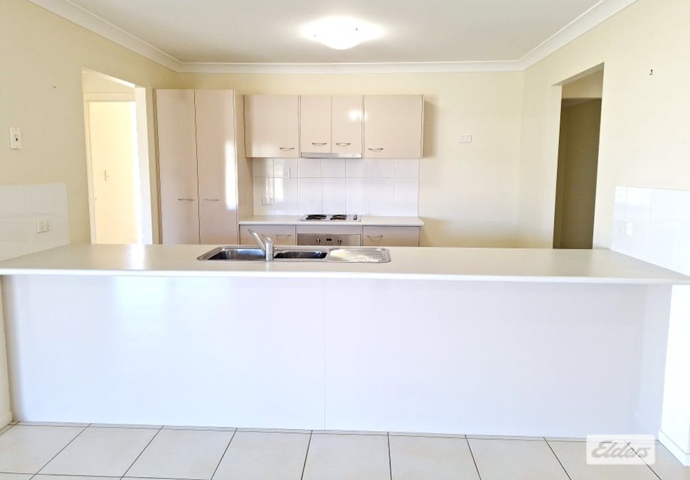 86 Racecourse Road, Miles, QLD, 4415 - Image 3