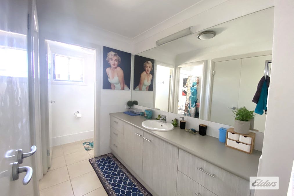 25 Cypress Pines Drive, Miles, QLD, 4415 - Image 12