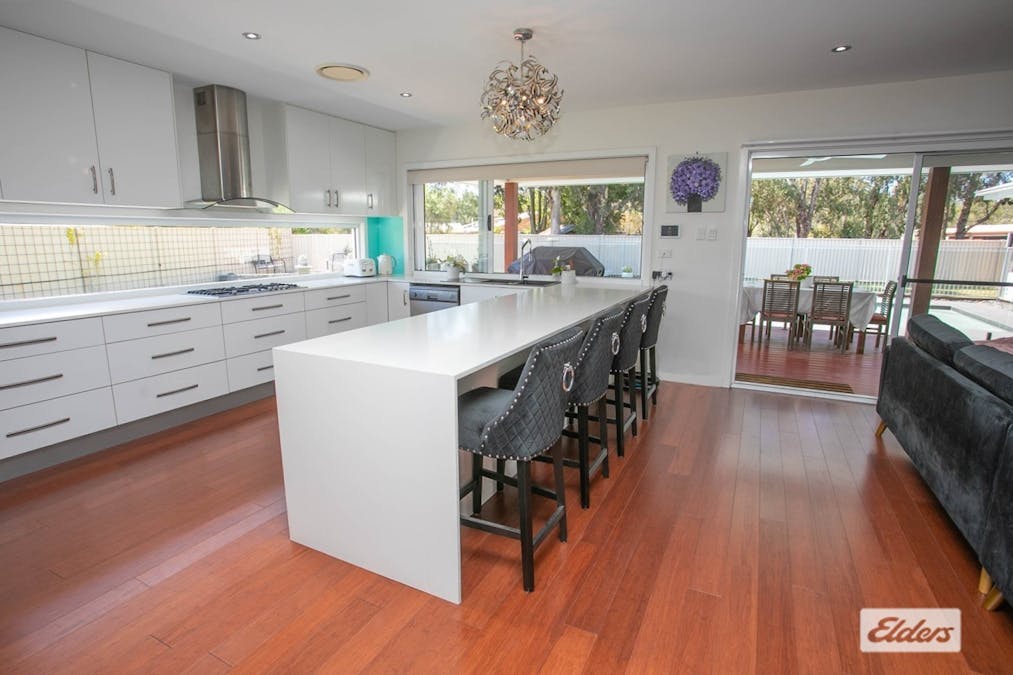 17 Parker Place, Chinchilla, QLD, 4413 - Image 3