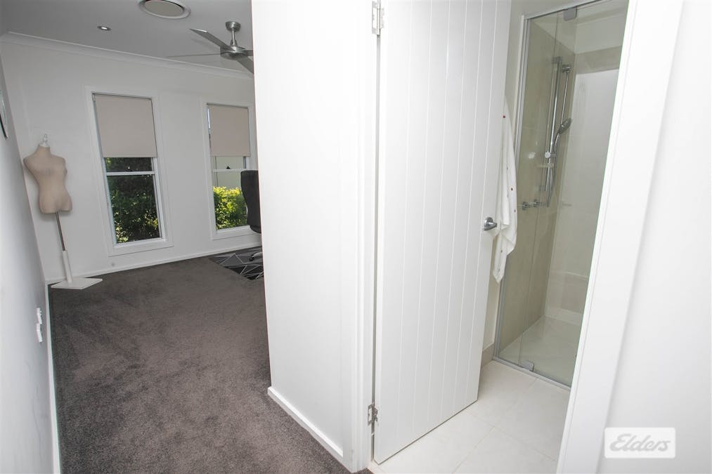 17 Parker Place, Chinchilla, QLD, 4413 - Image 12