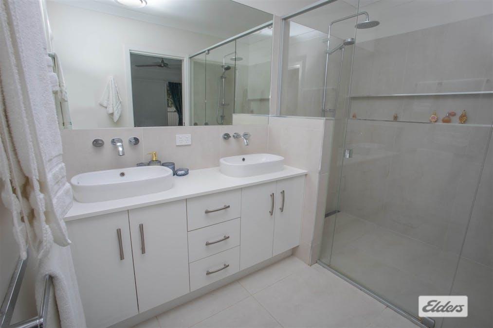 17 Parker Place, Chinchilla, QLD, 4413 - Image 8