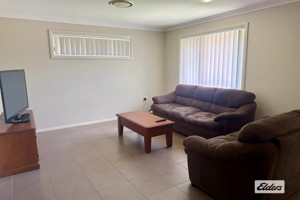 13 Layne Crescent, Chinchilla, QLD, 4413 - Image 10