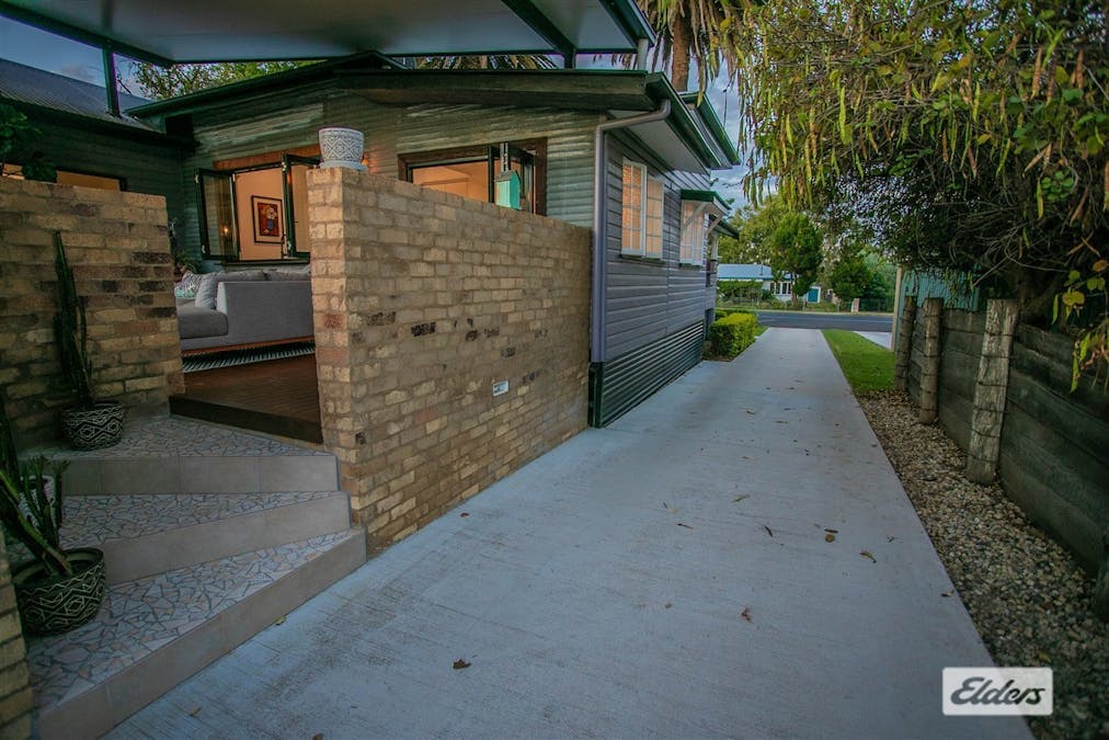 48 Bell Street, Chinchilla, QLD, 4413 - Image 17