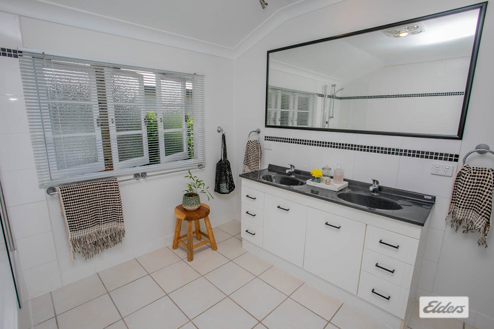 48 Bell Street, Chinchilla, QLD, 4413 - Image 16