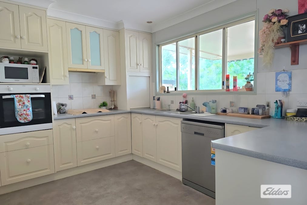 10 Pulford Street, Wandoan, QLD, 4419 - Image 6