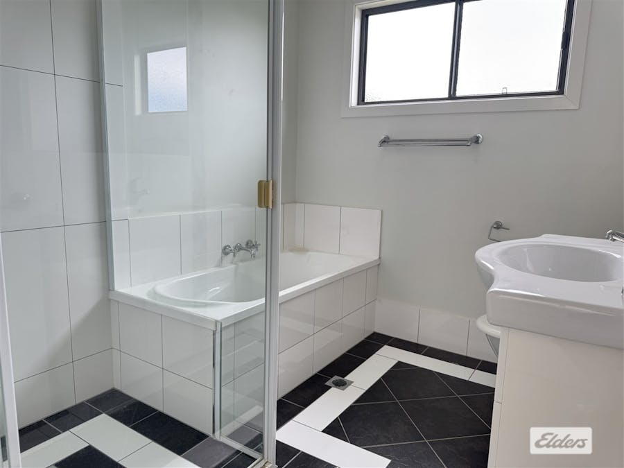 4/6 Holland Street, Chinchilla, QLD, 4413 - Image 15