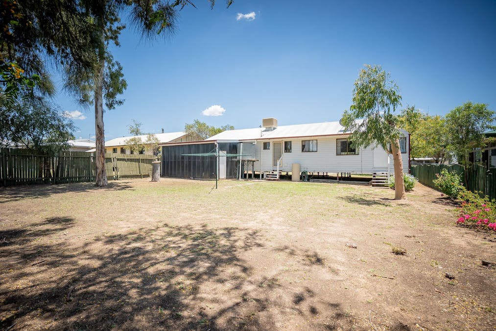 4 Beitz Street, Roma, QLD, 4455 - Image 12