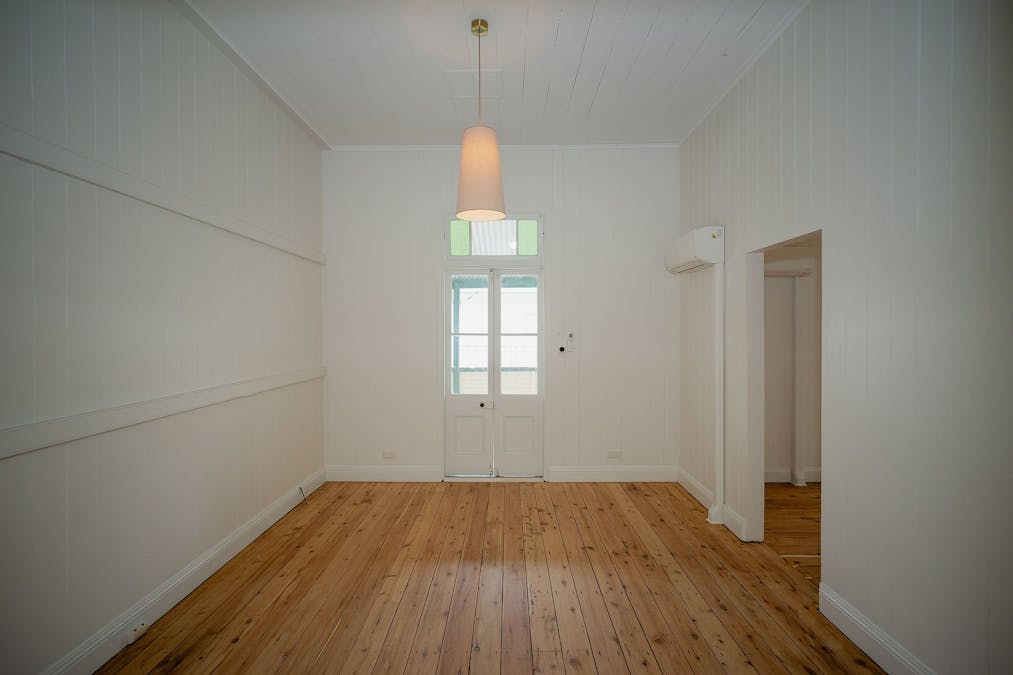 28 Feather Street, Roma, QLD, 4455 - Image 11