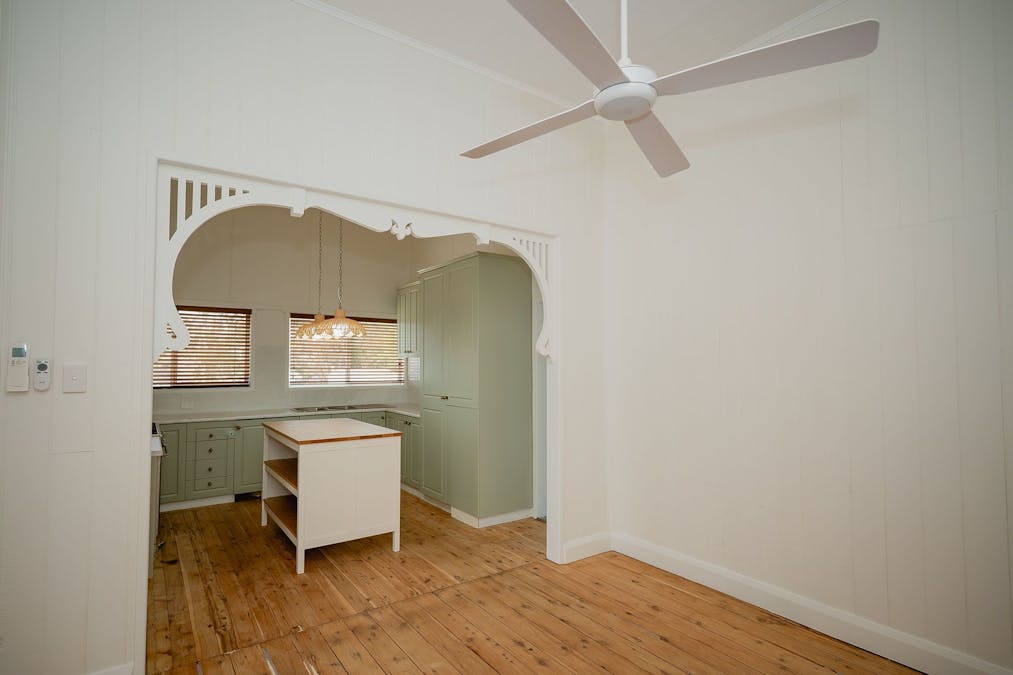 28 Feather Street, Roma, QLD, 4455 - Image 8