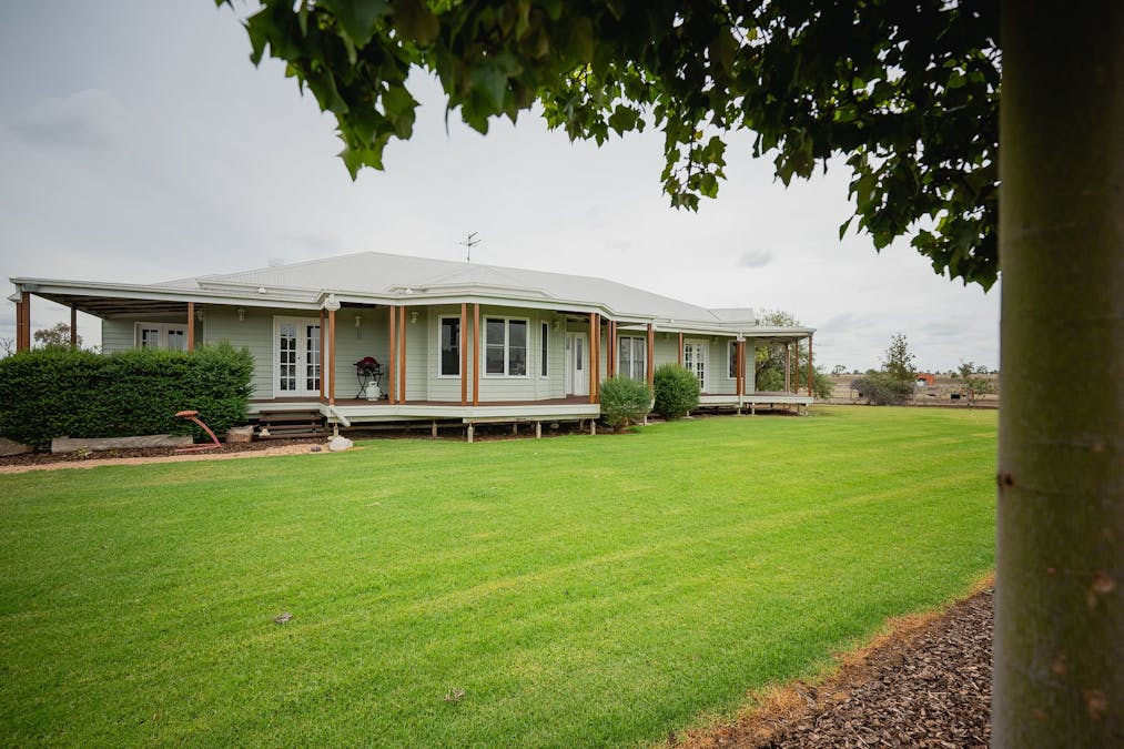 36 Richardsons Lane, Roma, QLD, 4455 - Image 1