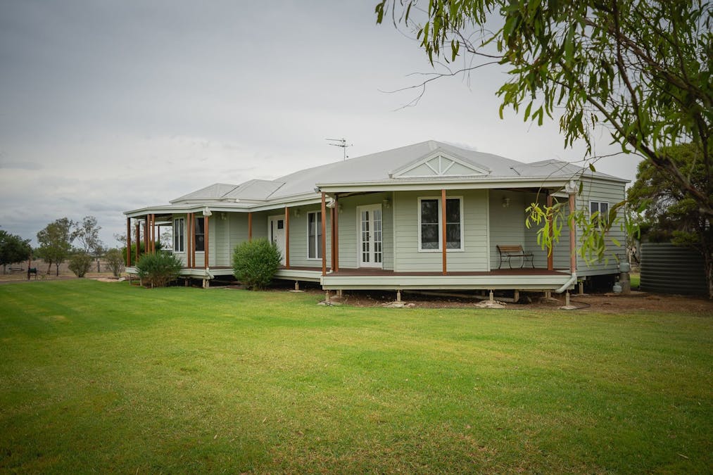 36 Richardsons Lane, Roma, QLD, 4455 - Image 2
