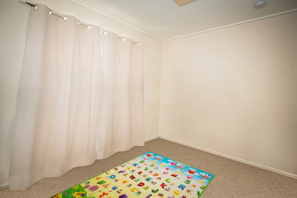 15 Robusta Drive, Roma, QLD, 4455 - Image 12