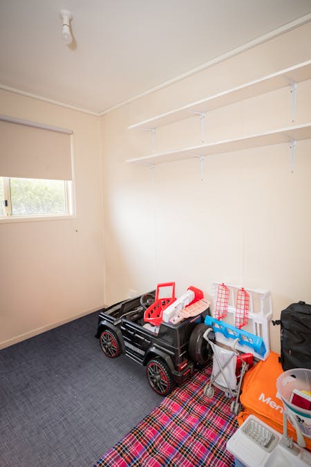 15 Robusta Drive, Roma, QLD, 4455 - Image 11